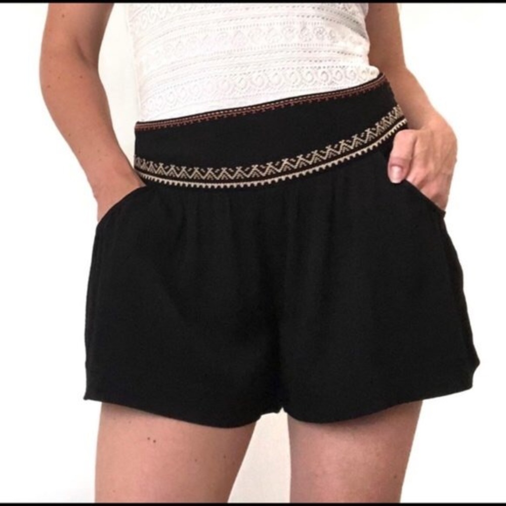 ❤️ Anthropologie Elevenses Embroidered Shorts
